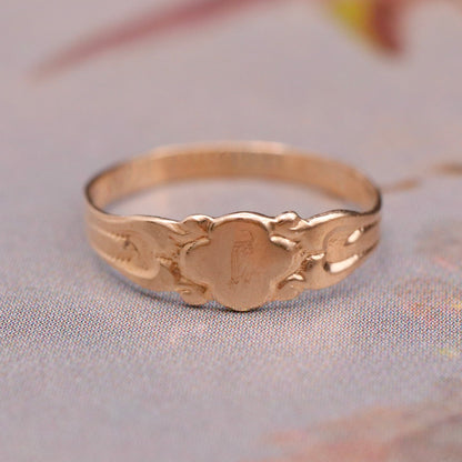 Clover Signet Baby Ring