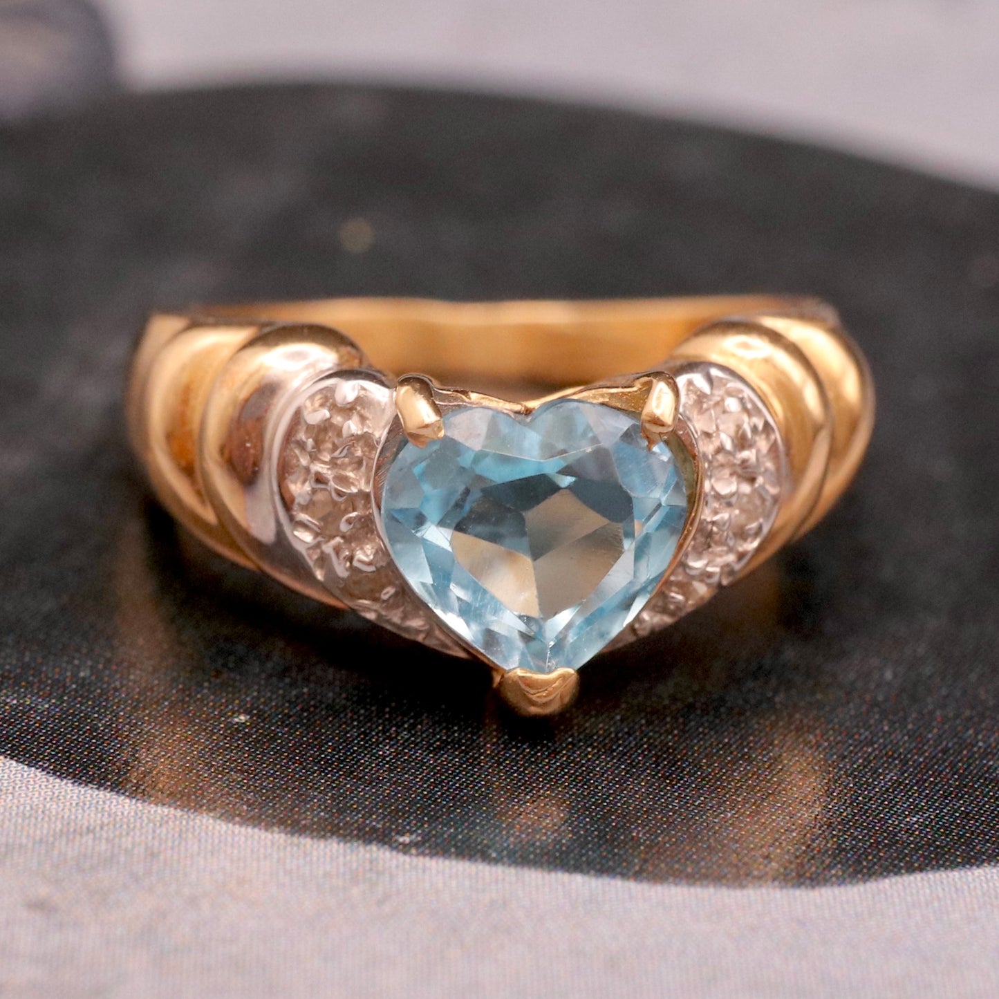 Ribbed Blue Heart Ring