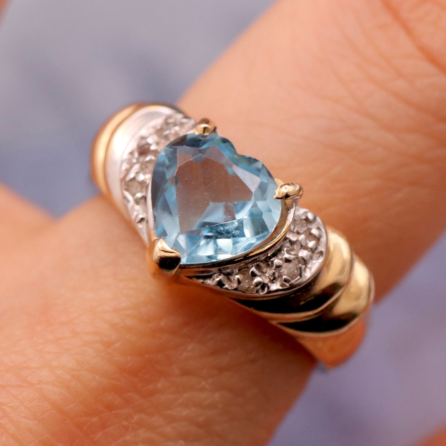 Ribbed Blue Heart Ring